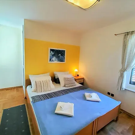 Apartments Petra I Karlo Turanj Room photo