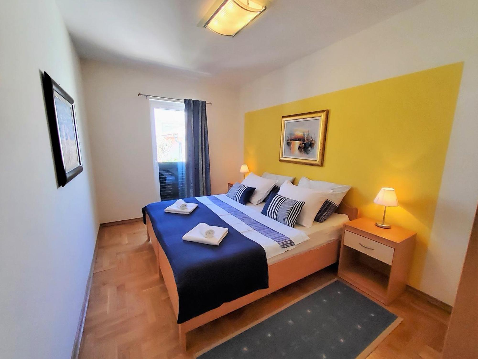 Petra I Karlo Apartment Turanj